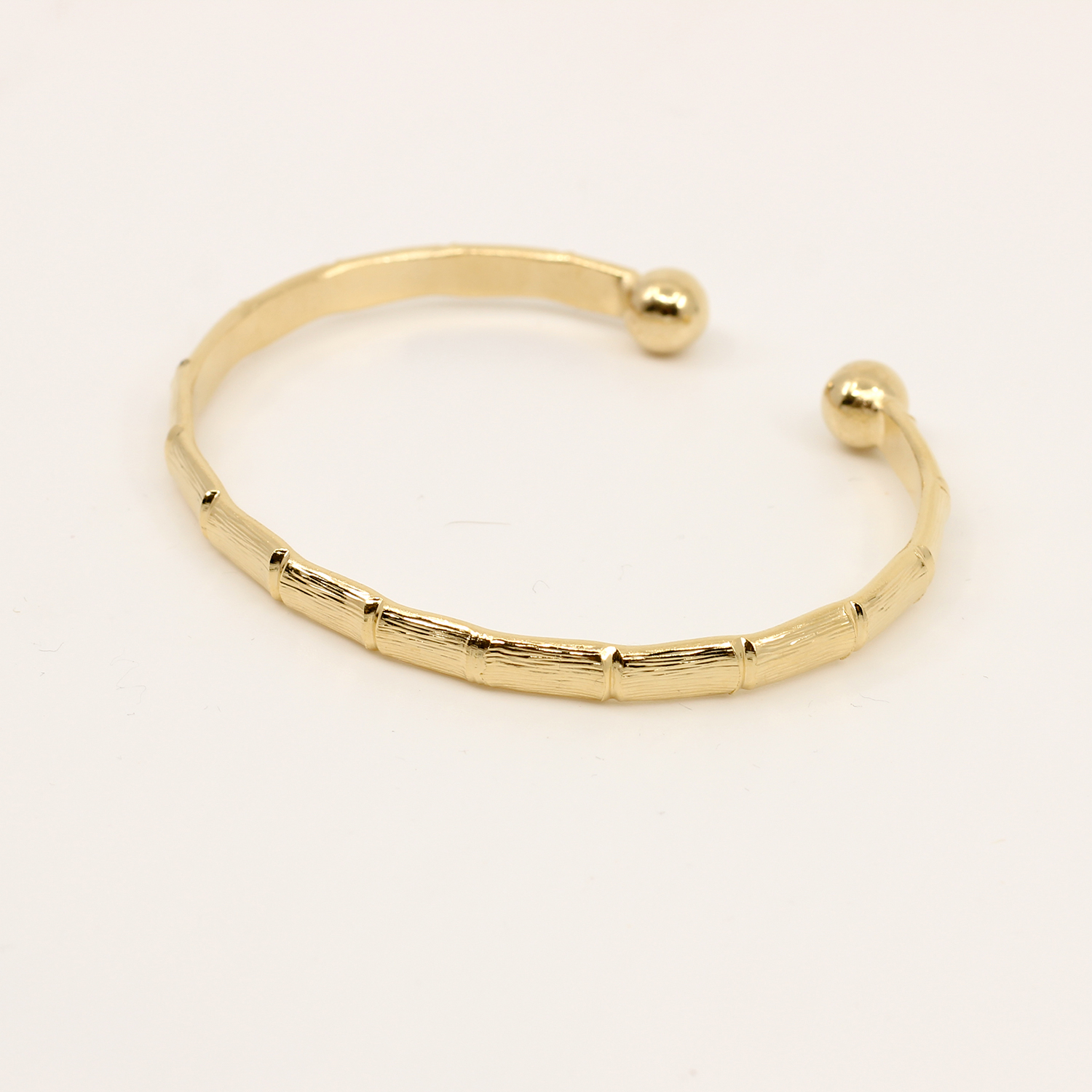 bonjour-aimee-bracelet-jonc-kaly-1-carre